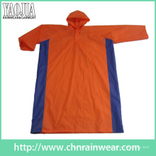 Moda design laranja cor PVC longo raincoat / rainwear